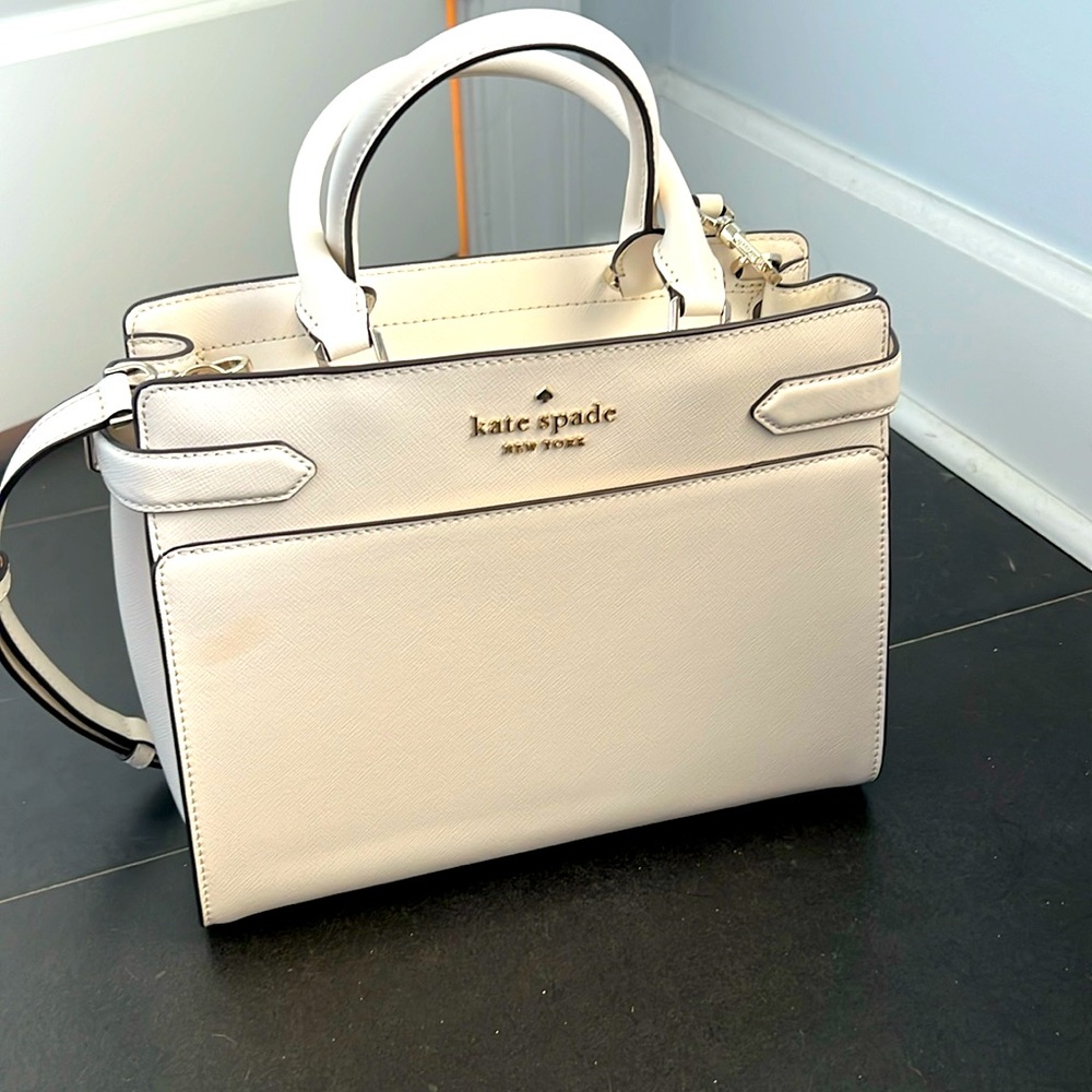 White Kate spade bag
